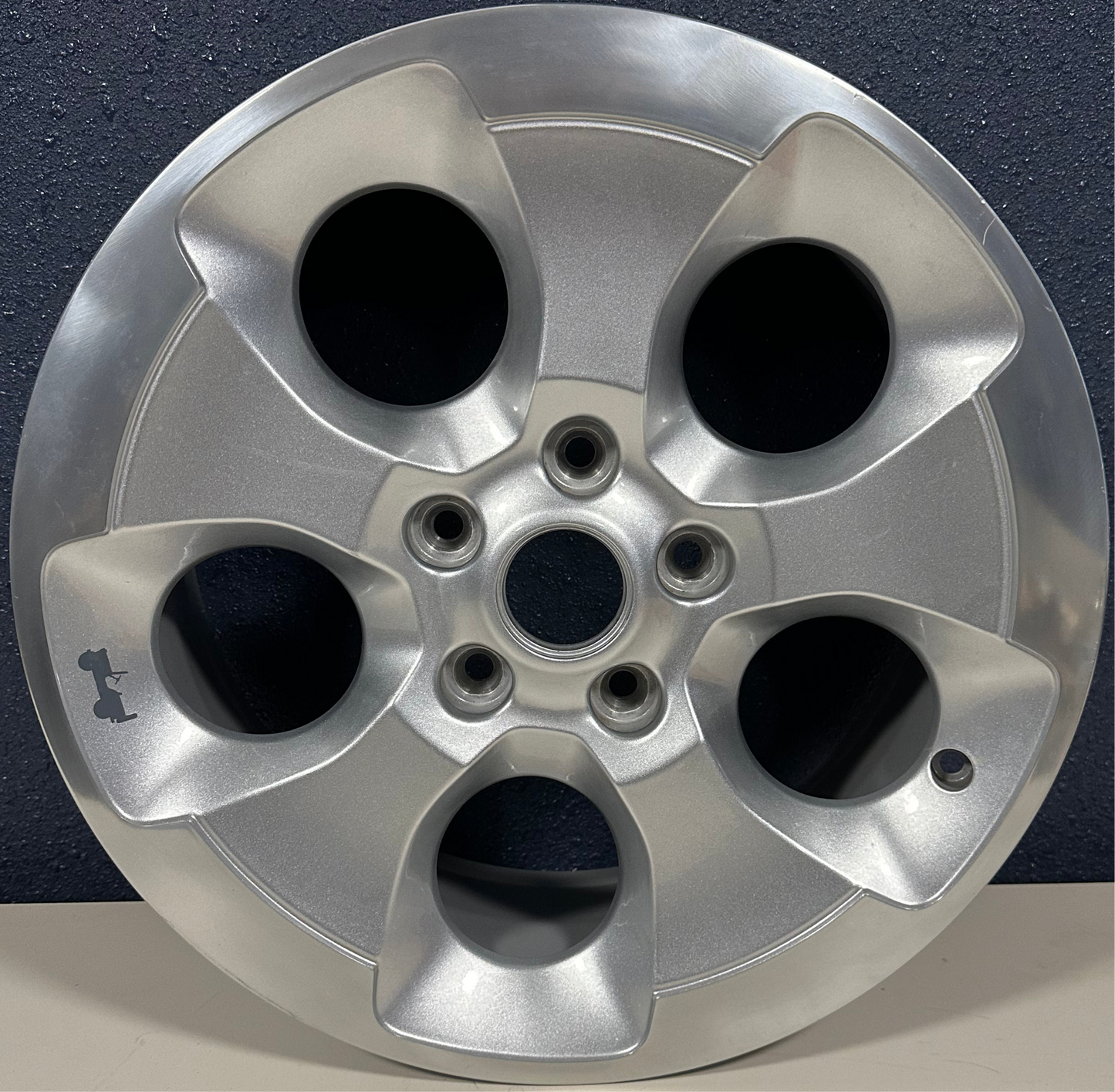 JEEP WRANGLER 13-15 18x7-1/2, 5 hole, machined silver 9119A