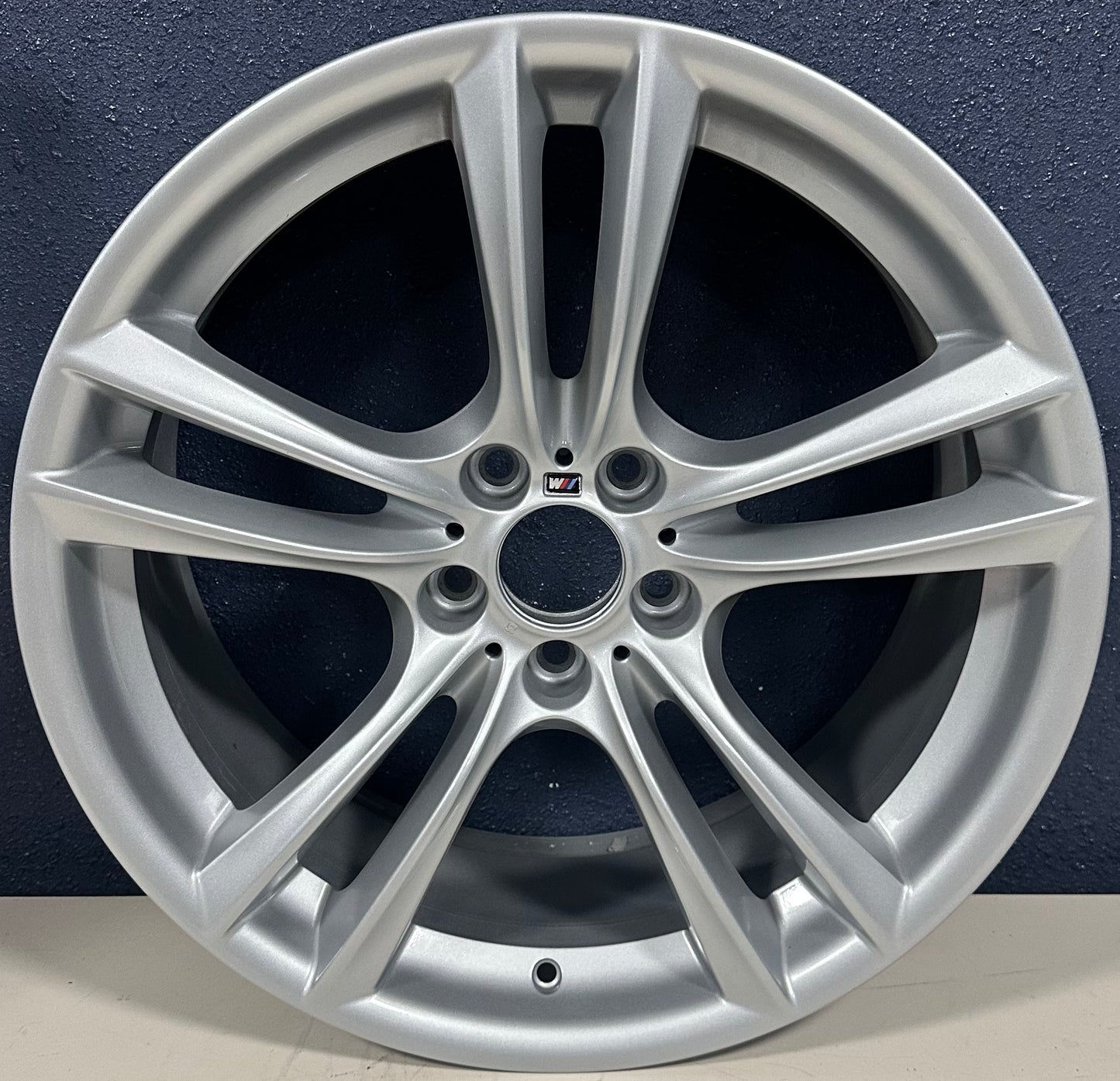 BMW 535i-550i GT, 740i-760i, 10-15, 20x10 REAR, 5 Double spoke Silver 71380