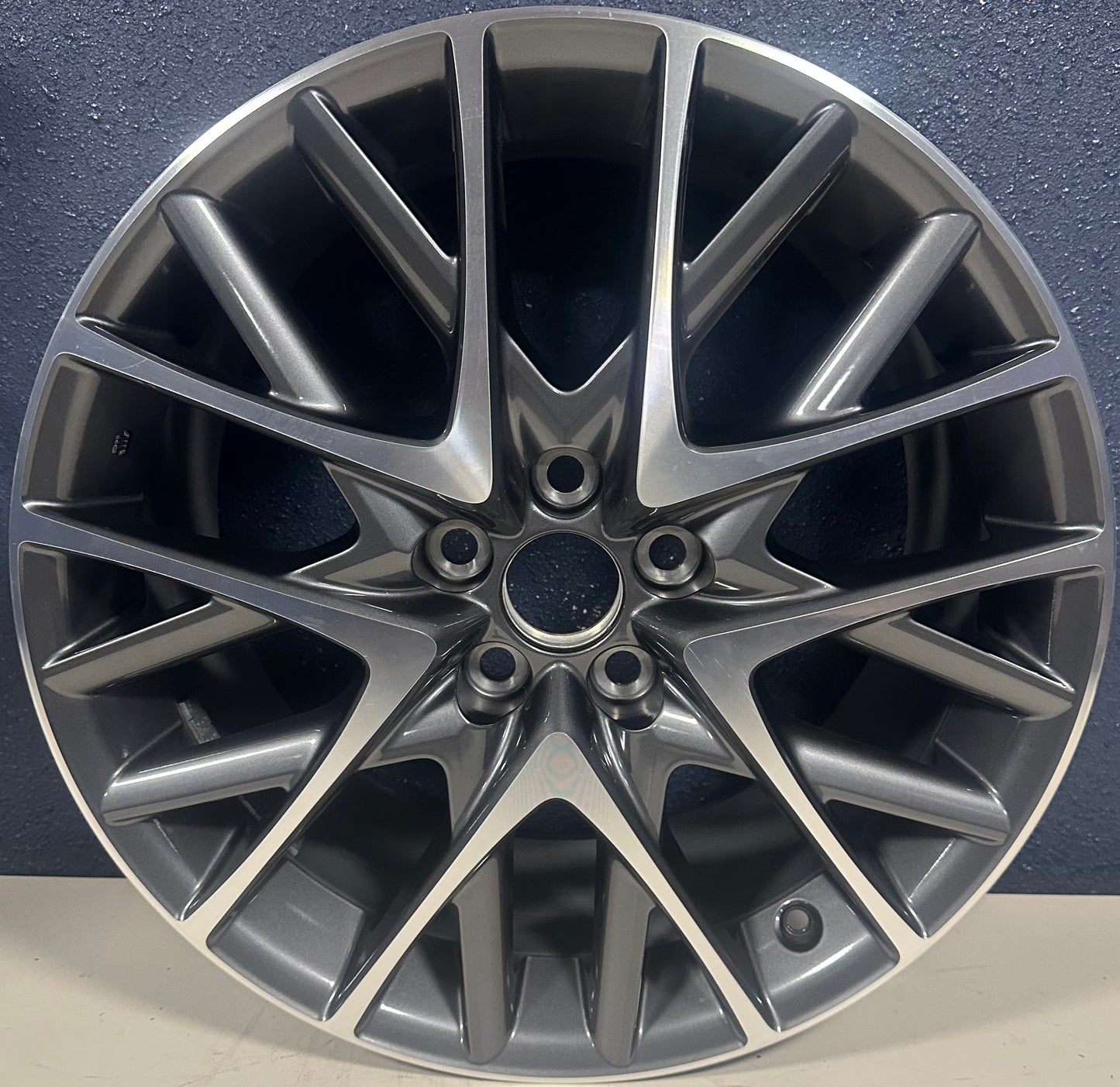 LEXUS RC200T RC300 RC350 16-18 19x9 Machined Charcoal 74316A