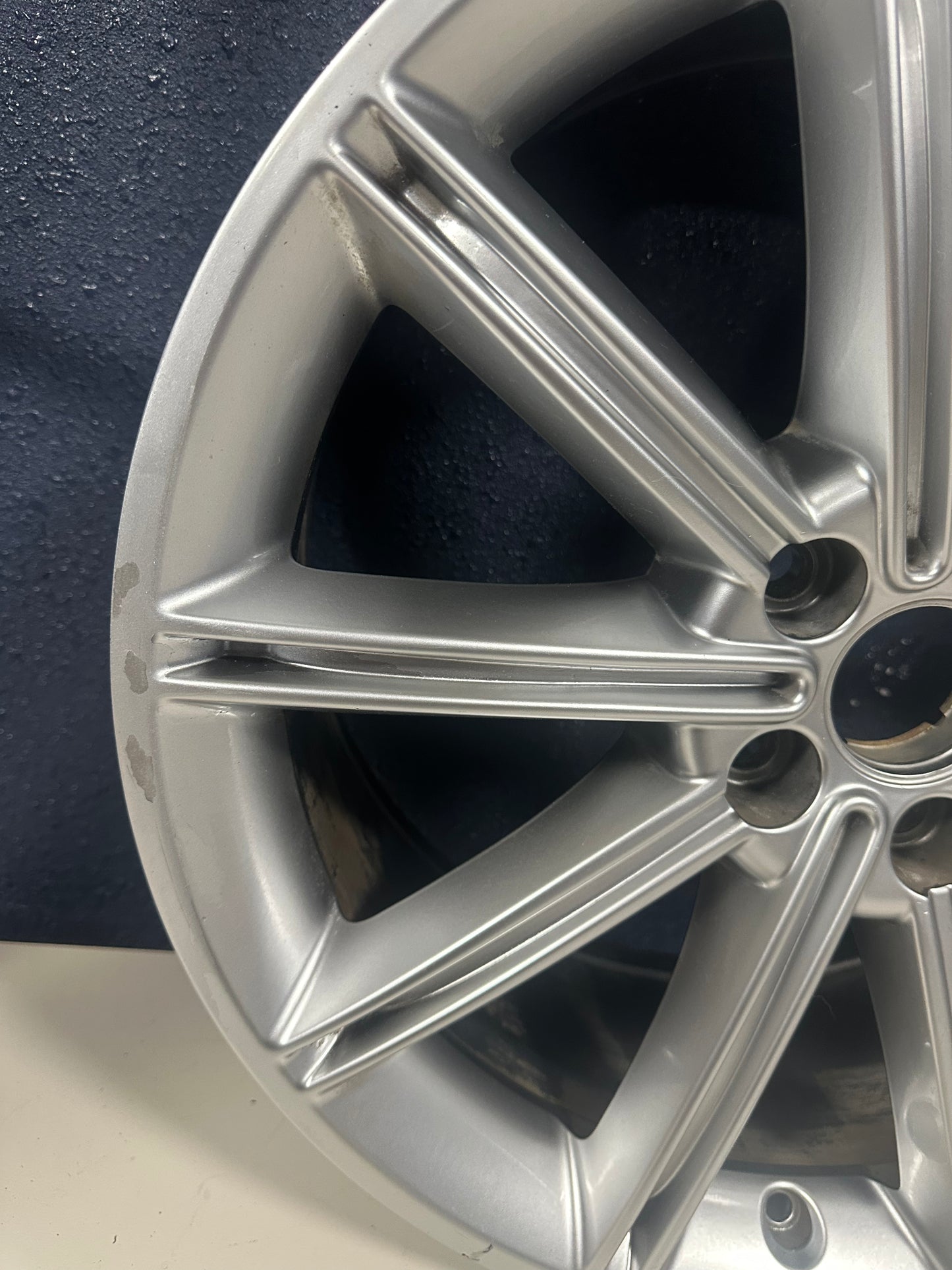 FORD FLEX 13-19, 19x8, 10 Spoke Hyper Silver 3933
