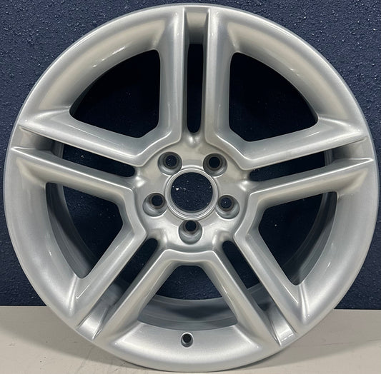 VOLKSWAGEN BEETLE 05-09 17x7 (alloy), 10 spoke Silver 69803