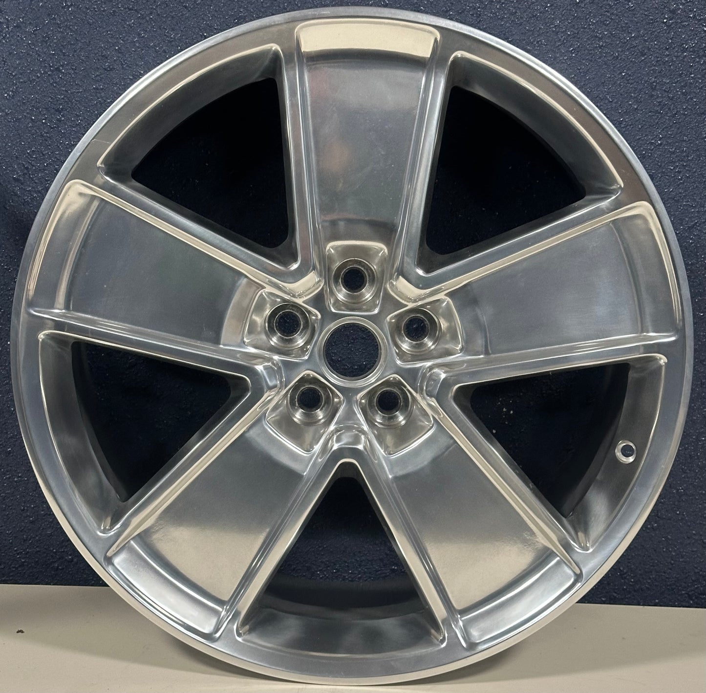 CHEVROLET CAMARO 12-15 21x9-1/2 (rear), 5 single spoke, polished 5552